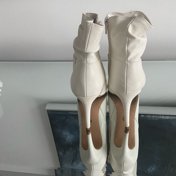 Ankle boots in pristine condition. - Picture 3 of 4